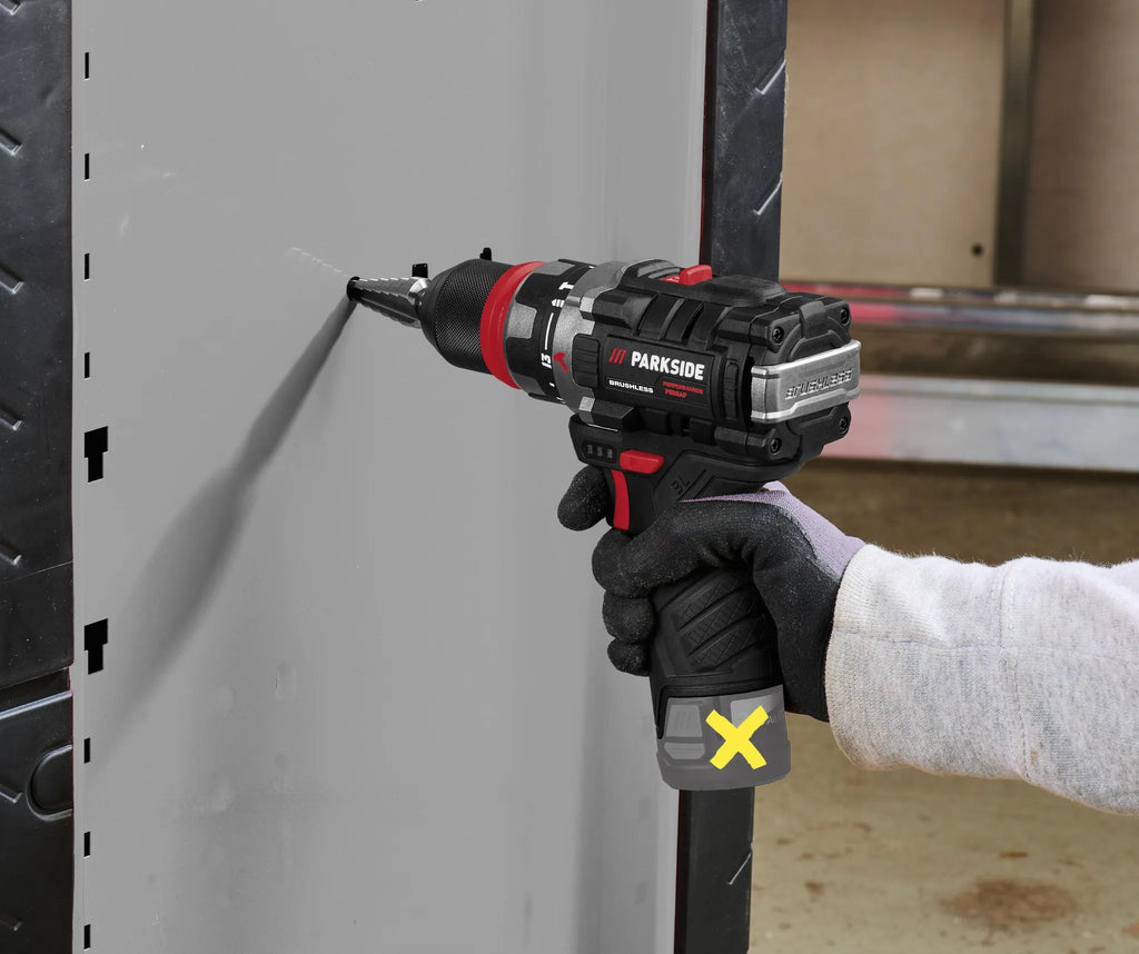 Bormasina Parkside Performance cu Percutie 12V